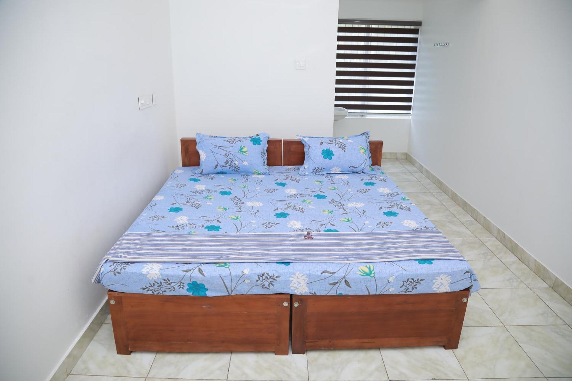 Lodge Thekkumpuram Tourist Malappuram