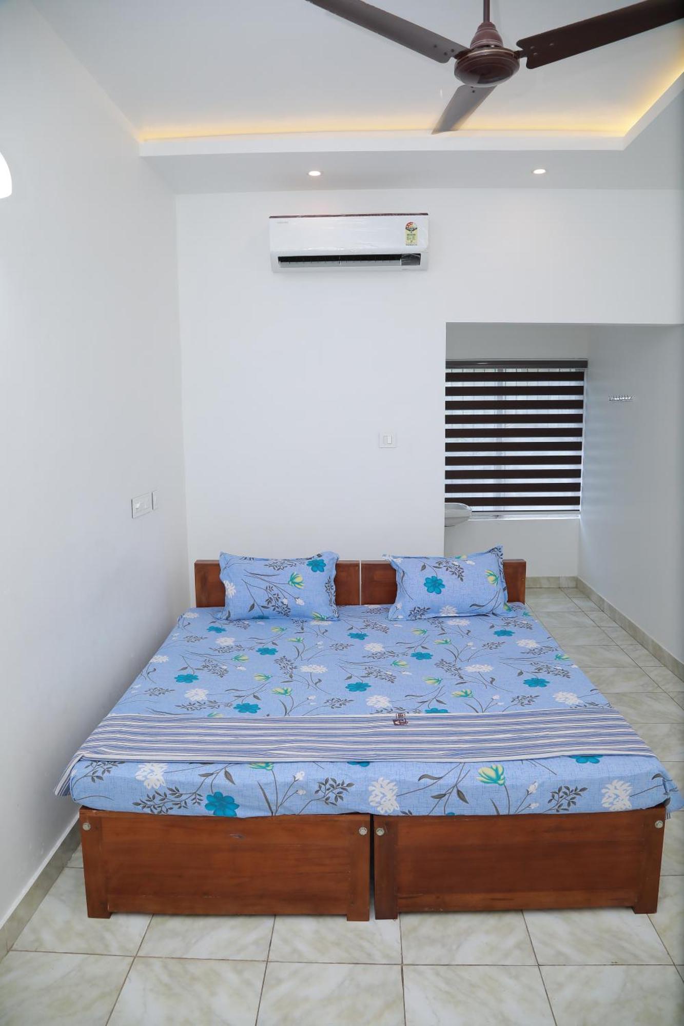 Thekkumpuram Tourist Lodge