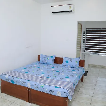 Thekkumpuram Tourist Home Malappuram Exterior photo